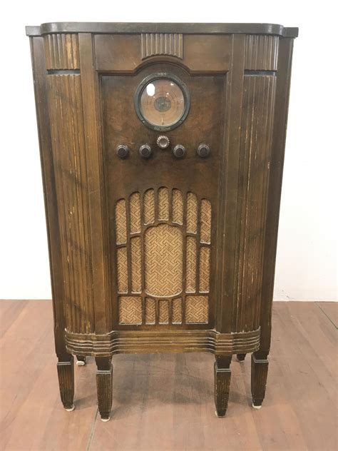 vintage radio cabinets